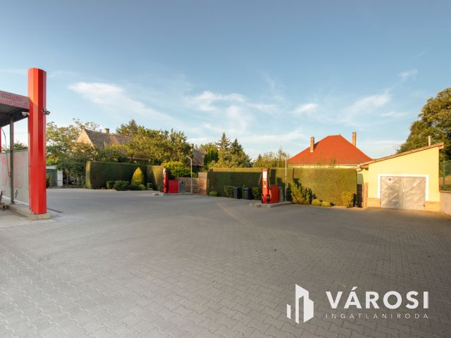 Főút mellett bejáratott autómosó eladó