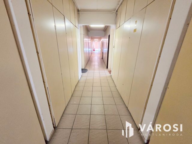 Igényesen felújított Panel lakás Csepel belvárosában