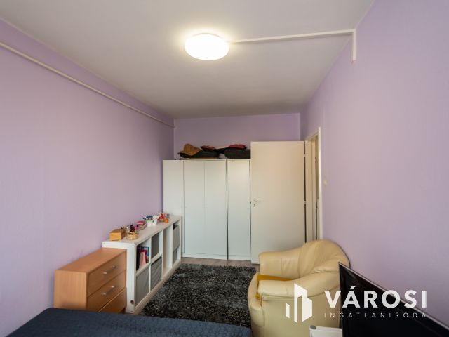Nappali + 1 hálós, erkélyes lakás a Camponához közel